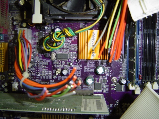 3_Cut_MOBO_Plug